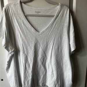 Old Navy Light Gray V-Neck Tee